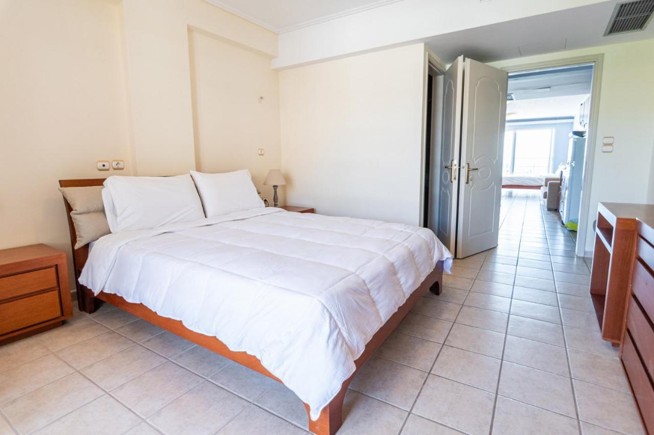 Hotel Grand Nefeli Vasilikí Buitenkant foto