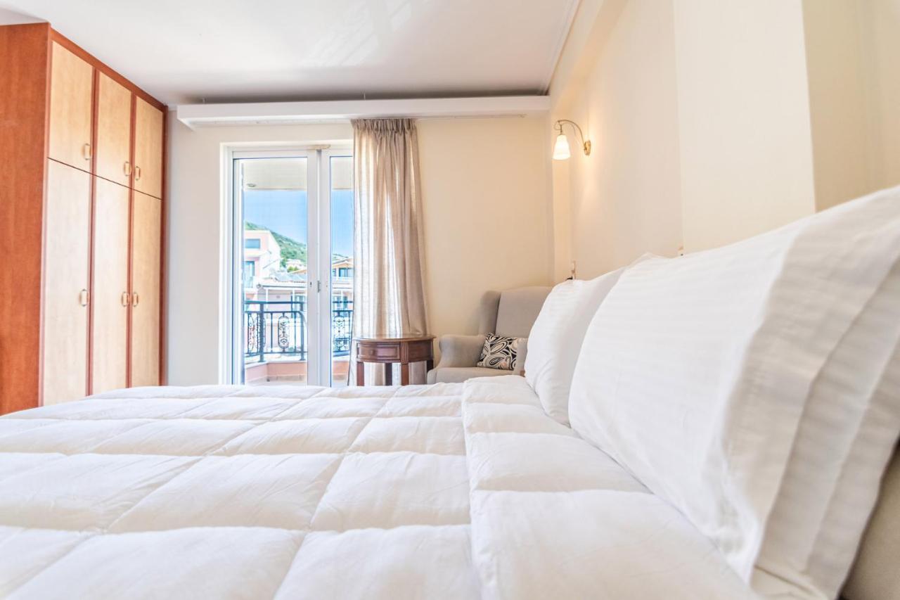 Hotel Grand Nefeli Vasilikí Buitenkant foto